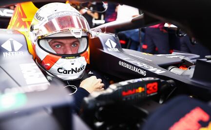 Max Verstappen le pinta el dedo a Lewis Hamilton en plena pista