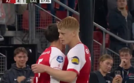 Mateo Chávez anotó un verdadero golazo en la goleada del AZ Alkmaar