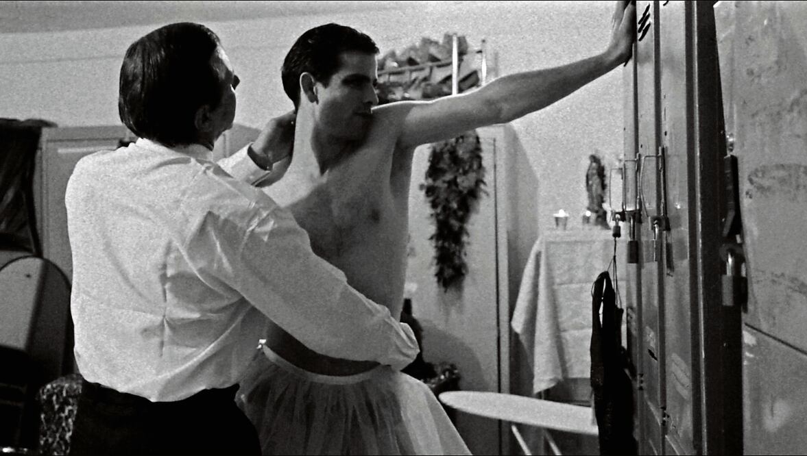 Ad Absurdum, que narra la historia de Augusto y Santino, dos políticos corruptos en declive, fue realizada en sólo 15 días y con un presupuesto de apenas 10 mil dólares. Actúan Jorge Luis Moreno, Humberto Solórzano y Fernando Banda. Foto: de Hugo Alfredo Hinojosa