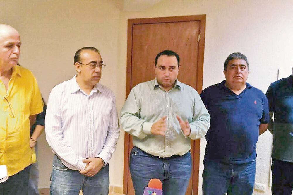El gobernador de Quintana Roo, Roberto Borge Angulo, anunció la captura y los detalles los dio el titular de la Procuraduría, Arturo Álvarez Escalera (ADRIANA VARILLAS. EL UNIVERSAL)