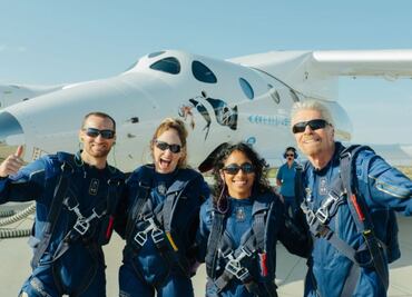 Así fue el viaje de Virgin Galactic con Richard Branson abordo