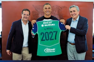 Keylor Navas renueva su contrato con Pumas: "Fue fácil tomar la decisión porque aquí soy feliz"