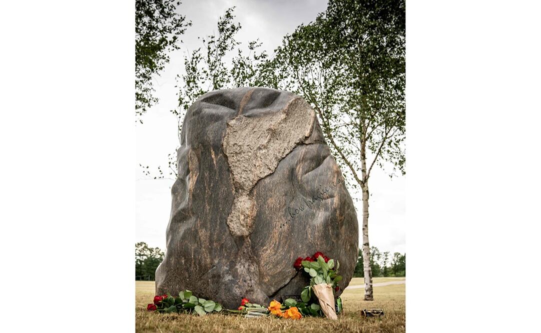 En memoria de los nueve hombres que perdieron la vida en el Festival de Roskilde el 30 de junio de 2000. Foto: EFE