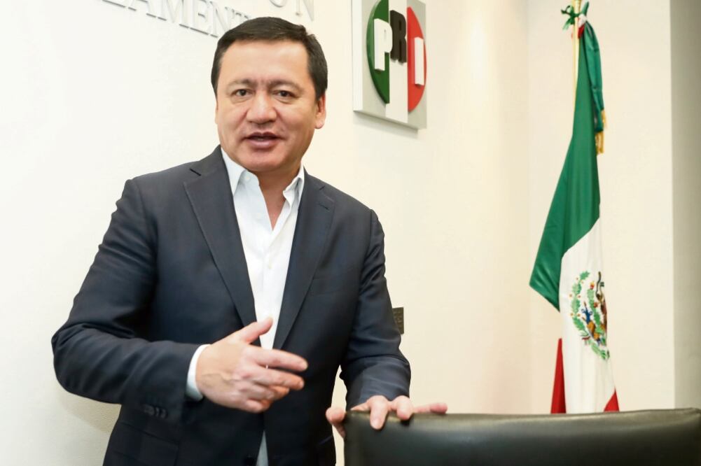 Miguel Ángel Osorio Chong Coordinador del PRI en la Cámara Alta (LUCÍA GODÍNEZ. EL UNIVERSAL)