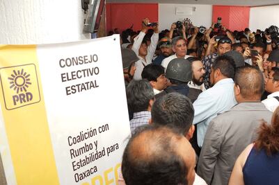 Acusan fraude en conteo de consejo del PRD en Oaxaca