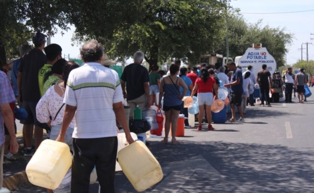 Crisis de agua causa protestas y medidas desesperadas en Monterrey