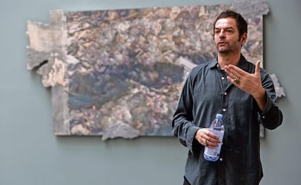 El albanés Anri Sala vuelve a la CDMX con “ventanas de tiempo”