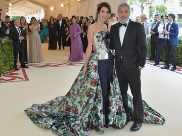 Inicia el desfile de famosas en la Gala del Met