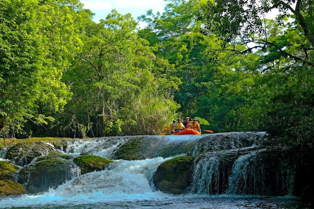 Rafting en el río Lacanjá. (Foto: Adriana Hernandez)