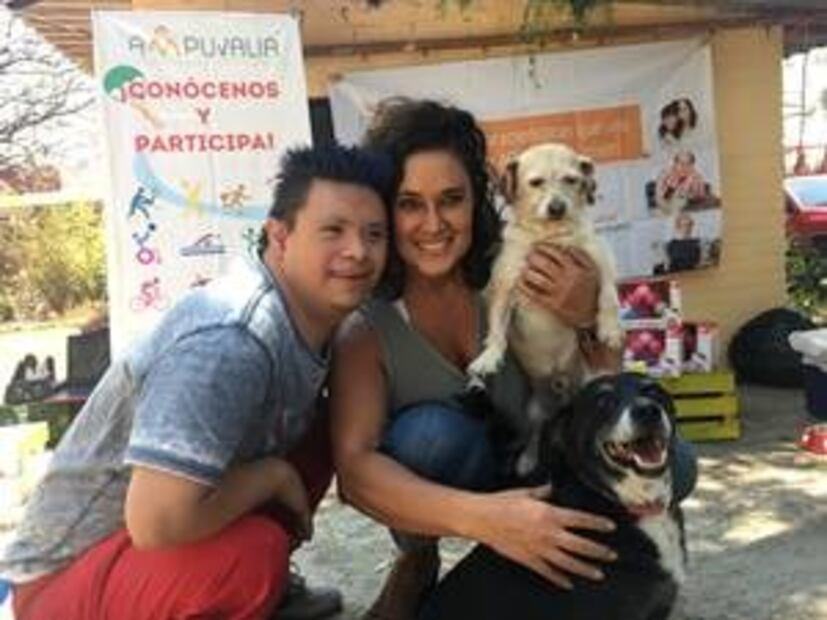 Abrazos que sanan: Jóvenes y mascotas que se rehabilitan juntos
