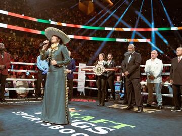 Camila Fernández rompe el silencio sobre su equivocación con el Himno Nacional