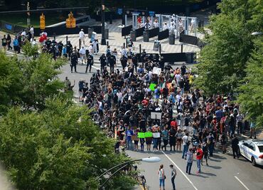Levantan toque de queda en Charlotte tras disturbios
