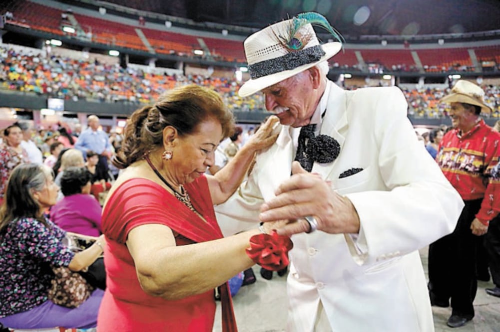 La Secretaría de Bienestar y el Inapam decidieron acabar con el festejo y canalizar los recursos para la rehabilitación de albergues. Foto: ARCHIVO EL UNIVERSAL