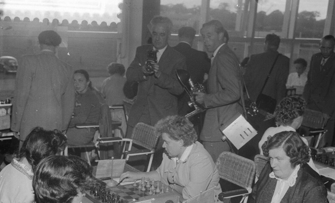 Las primeras ajedrecistas que pusieron en jaque a los prejuicios