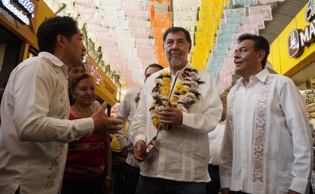 Gerardo Fernández Noroña inició este lunes su gira por Oaxaca. / Foto: Mario Arturo Martínez, EL UNIVERSAL