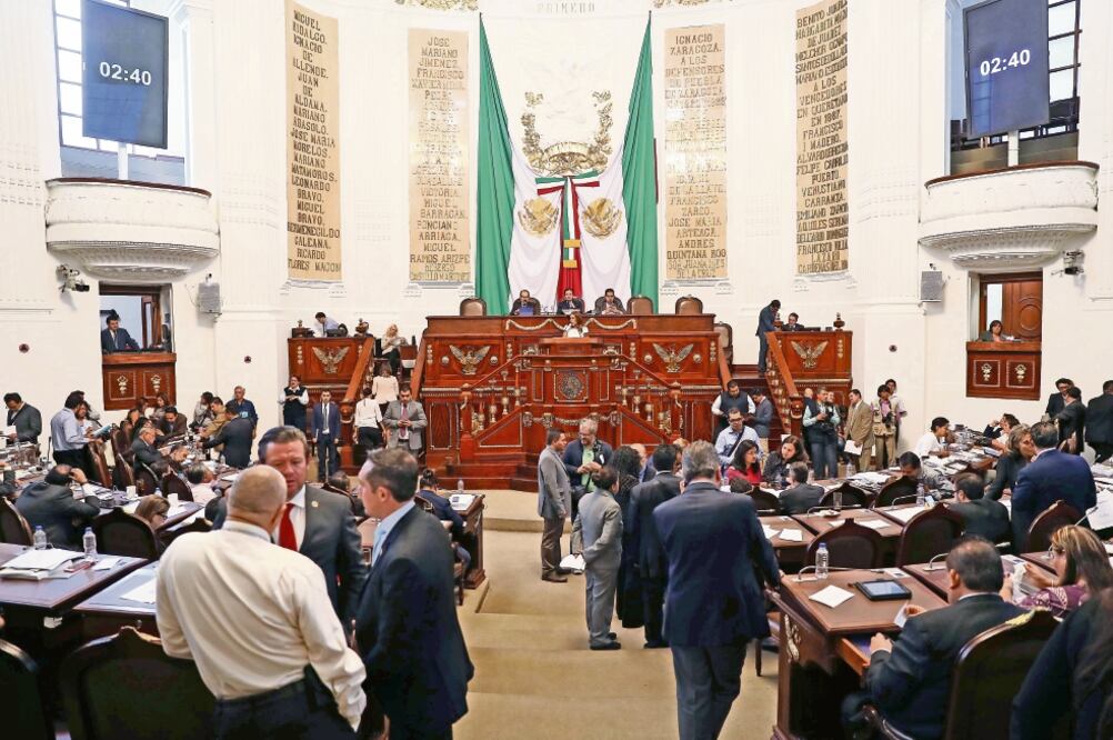 El jefe de Gobierno. Miguel Ángel Mancera, envió a la Asamblea la propuesta de Ley de Reconstrucción, Recuperación y Transformación de la Ciudad de México. (ARCHIVO EL UNIVERSAL)