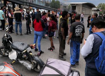 Policías atropellan a mujer mientras se dirigen a atender una emergencia en Ecatepec