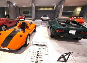 Esta es la lujosa colección de autos de la familia imperial de Irán