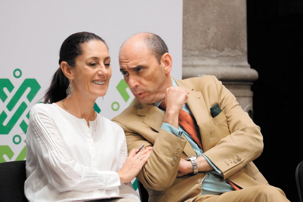 Claudia Sheinbaum, jefa de Gobierno, y Lorenzo Jiménez, representante Residente del Programa de la Naciones Unidas para el Desarrollo (PNUD). Foto: GRACIELA LÓPEZ. CUARTOSCURO