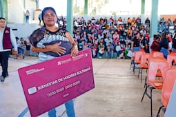 El mayor gasto social mitigó pobreza posterior al Covid: Hacienda