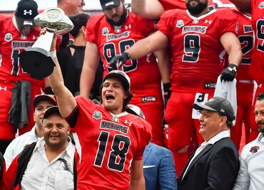 Mexicas se coronan en LFA