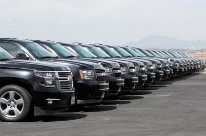 Senado venderá 76 autos por austeridad