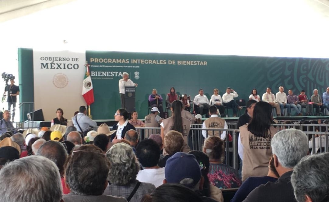 El presidente Andrés Manuel López Obrador de gira por Michoacán. Foto: Misael Zavala/EL UNIVERSAL