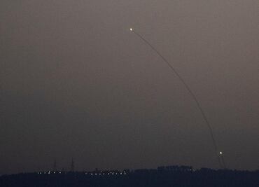 Hezbola confirma lanzamiento de cohetes contra el norte de Israel; fueron interceptados por aviones de combate