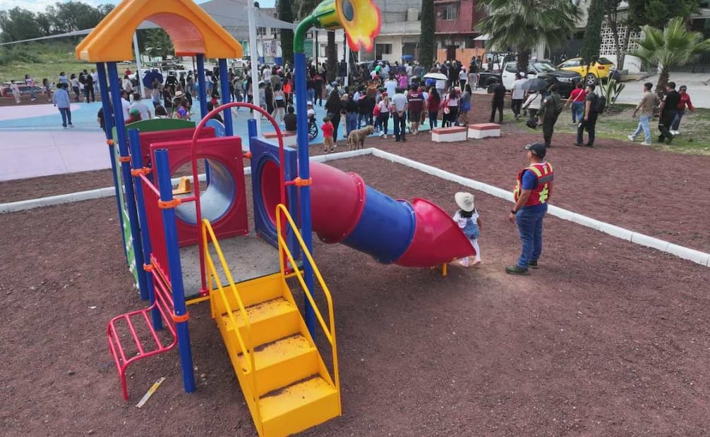 Ecatepec transforma basurero en Alameda México Nuevo; retiran más de mil 600 toneladas de basura.
Foto: Especial.