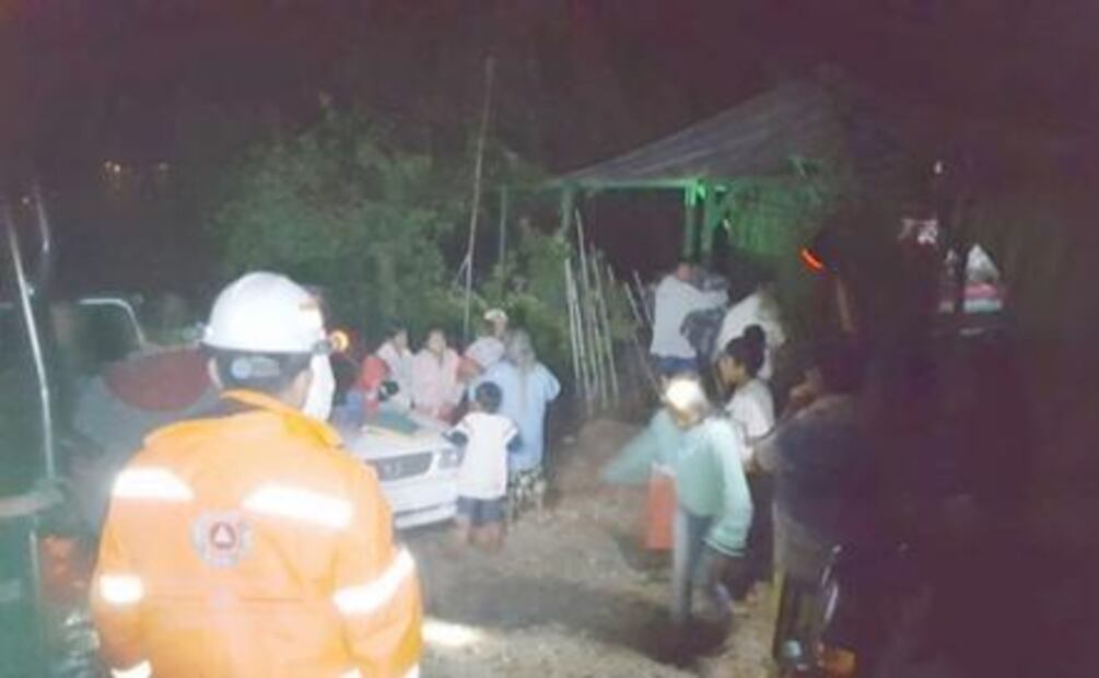 Lluvia y granizo dañan alrededor de 100 casas en Huajuapan