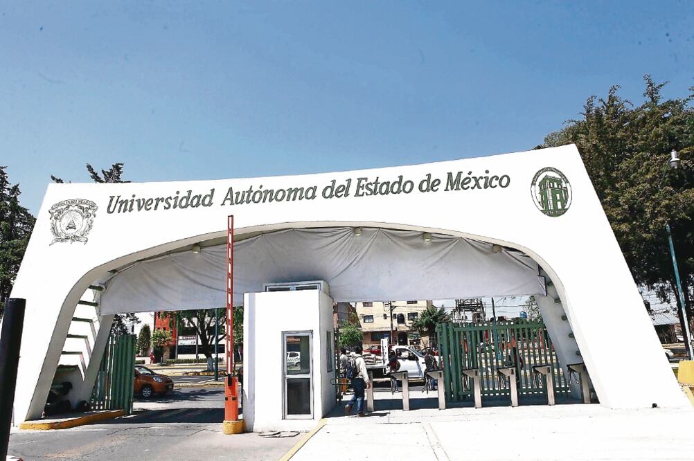 El rector de la Universidad Autónoma del Estado de México (UAEMéx), Jorge Olvera, señaló que si el presidente Trump quiere sacar a los mexicanos de EU, “nos sacará a la fuerza” (ARCHIVO EL UNIVERSAL)