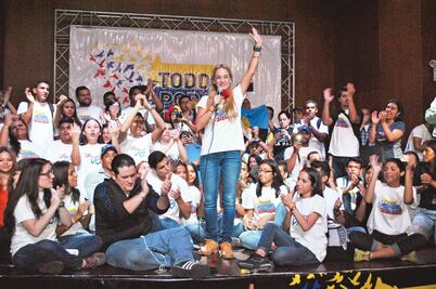 El fiscal que condenó a López acusa presiones y pide asilo a EU