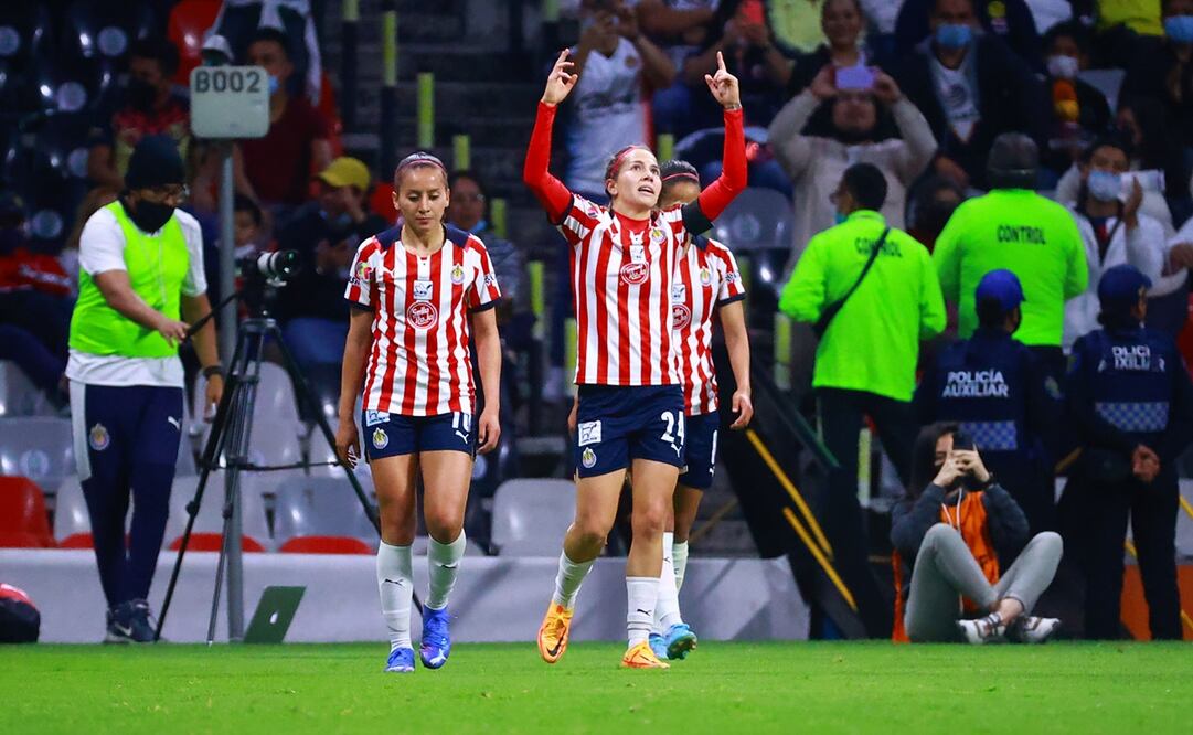 Alicia Cervantes en festejo de gol ante el América - FOTO: Imago7