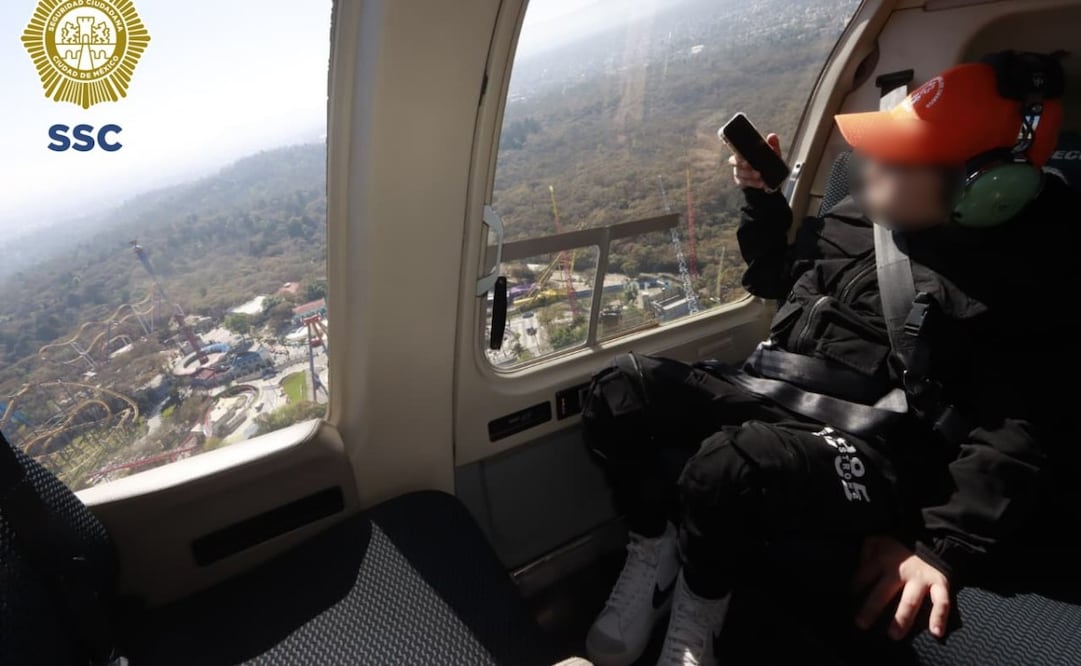 Elementos de la SSC llevan a menor enfermo a sobrevolar la CDMX en helicóptero.
Foto: Especial.