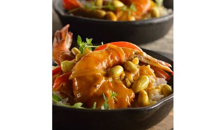 Curry de camarones con cacahuates 