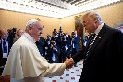 “Nos viene bien la paz”, dice Trump tras su reunión con el Papa