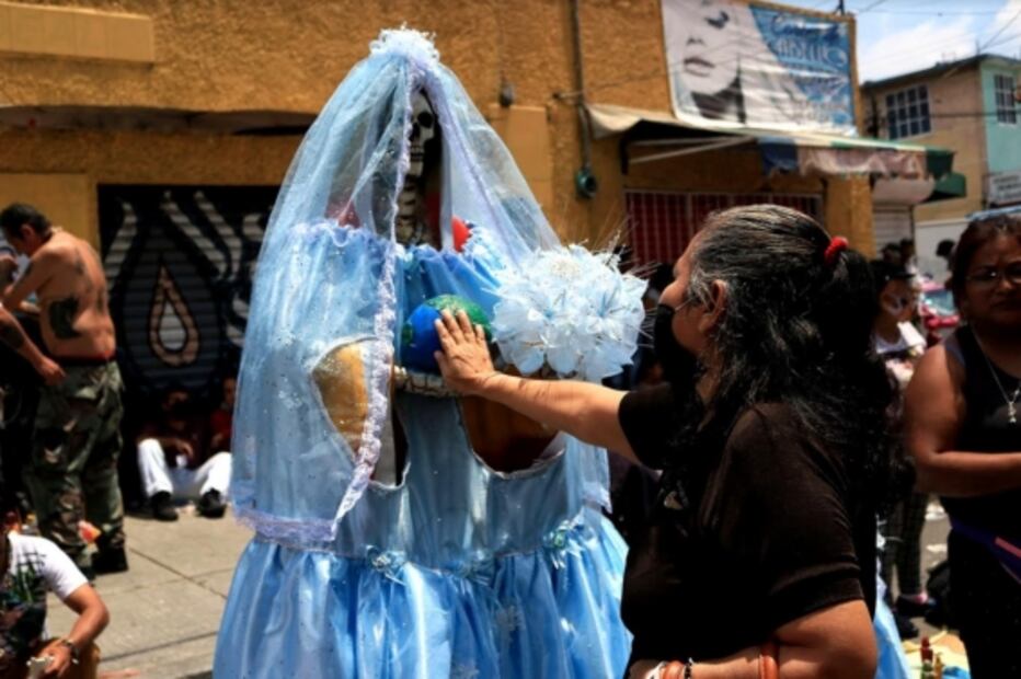 Fotos de la semana: Pequeños superhéroes y rituales a la Santa Muerte