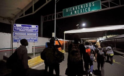 Sin protocolos, caravana migrante entra a México