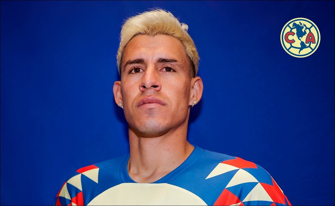 Cristian Calderón presentó a Cristian Calderón como su primer fichaje rumbo al Clausura 2024 / FOTO: @ClubAmerica