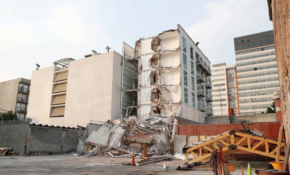 El inculpado presentó seis testigos expertos en construcción, quienes declararon que éste no tiene responsabilidad en el caso (ARCHIVO. EL UNIVERSAL)