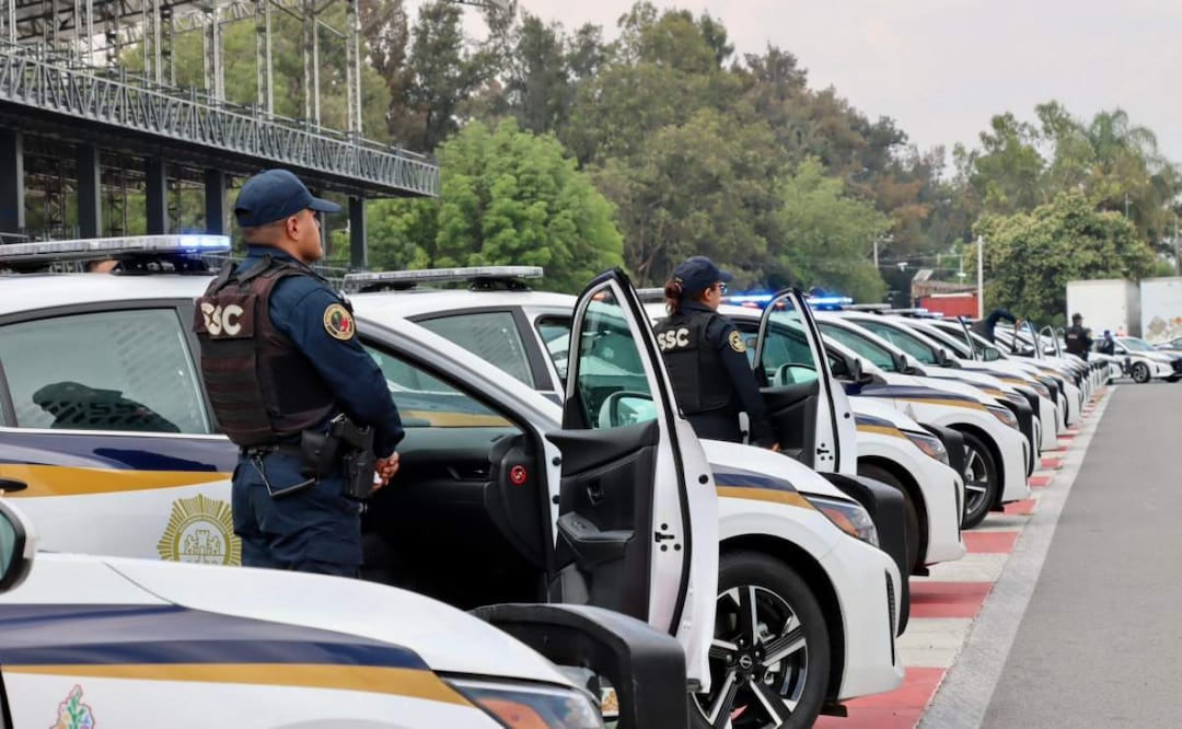 Presentan 3 mil 500 nuevas patrullas de la SSC en CDMX (24/07/2025). Foto: X (@SSC_CDMX)