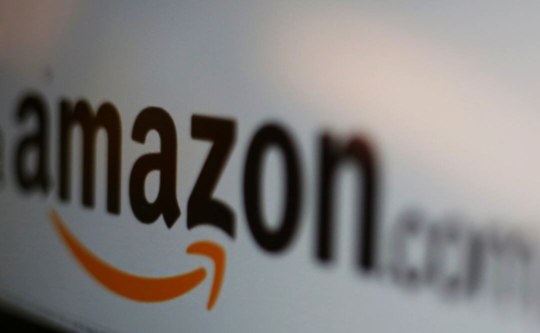 Amazon and Oxxo have been partnering to boost online shopping - Photo: Carlos Jasso/REUTERS