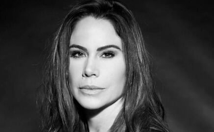 El look “reggaetonero” de Paola Rojas con top de red