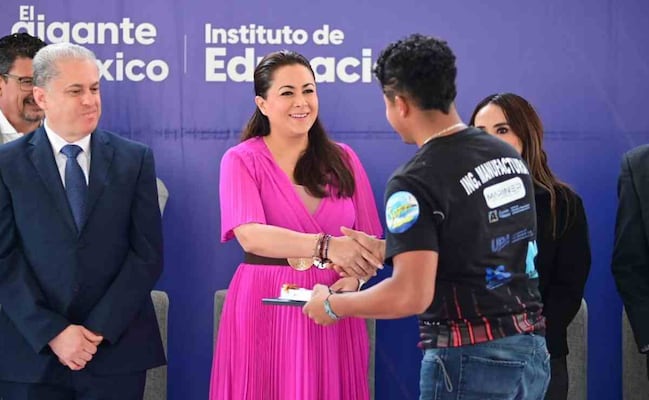 Centro de Estudios Científicos y Tecnológicos de Aguascalientes estrena laboratorio de IA; gobernadora entrega infraestructura 