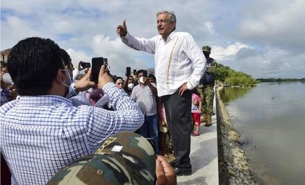 “¡No están solos, paisanos!”, dice AMLO a damnificados de Tabasco por inundaciones 