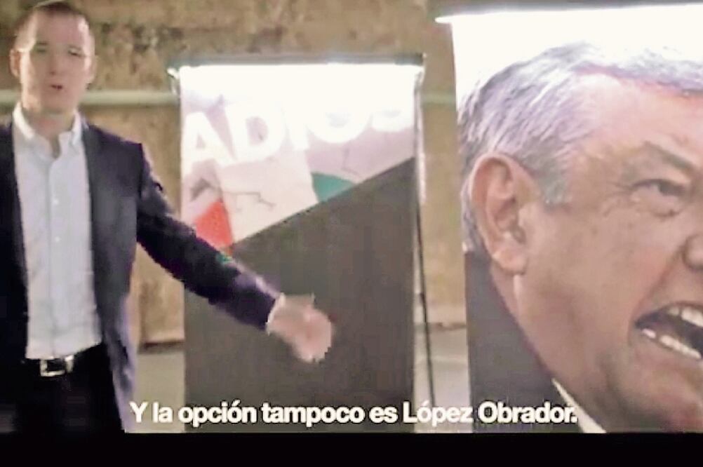 El líder del PAN, Ricardo Anaya, dice en un spot que el PRI debe irse, pero López Obrador tampoco es la solución y sí “un peligro para el país”. (IMÁGENES: TOMADAS DE VIDEO)