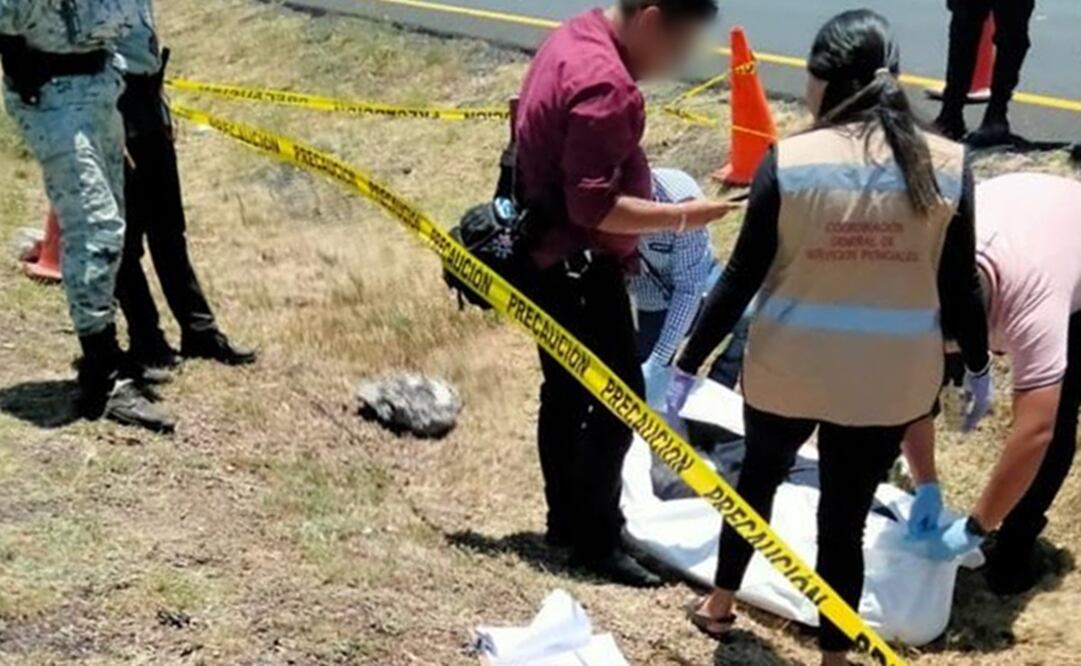 La persona se encontraba tirada a un costado de la vialidad. Foto: Especial