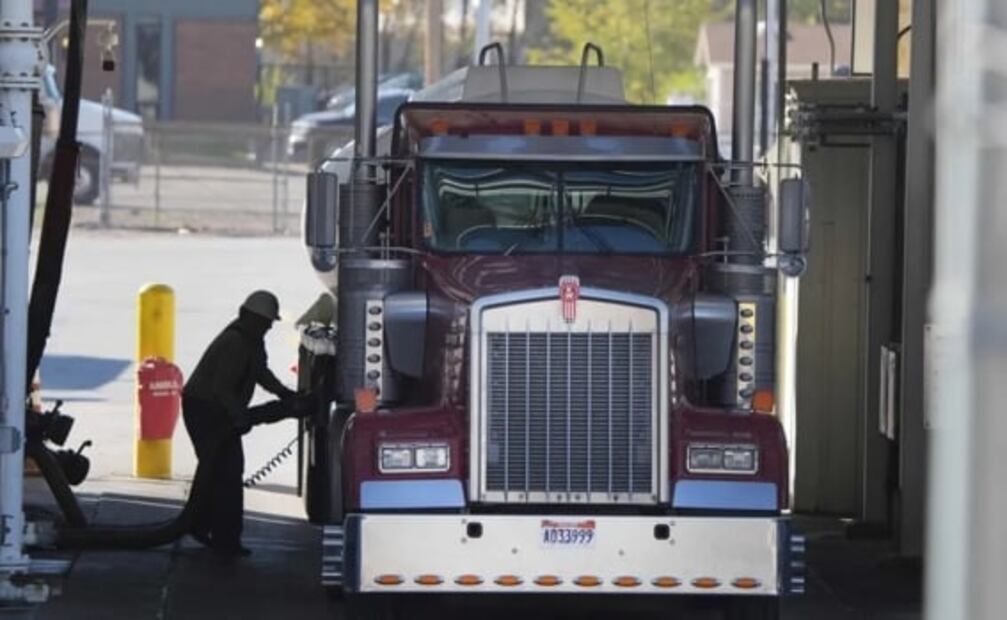 Autócratas amigos de Putin como Maduro, la opción de Biden para compensar la falta de petróleo de Rusia