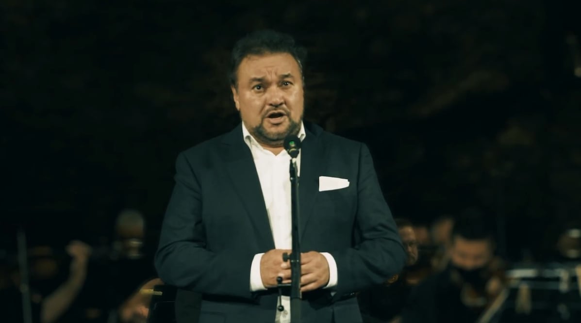El tenor mexicano Ramón Vargas durante la gala operística realizada en la Sala Plácido Domingo del Conjunto Santander de Artes Escénicas, en Zapopan. Crédito: Conjunto Santander de Artes Escénicas