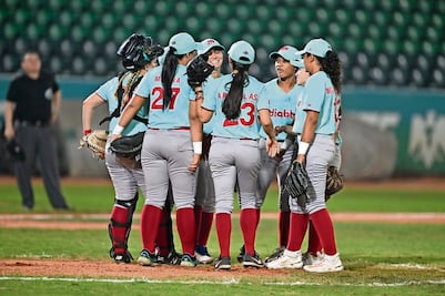 Liga profesional de solftbol servirá de impulso para peloteras